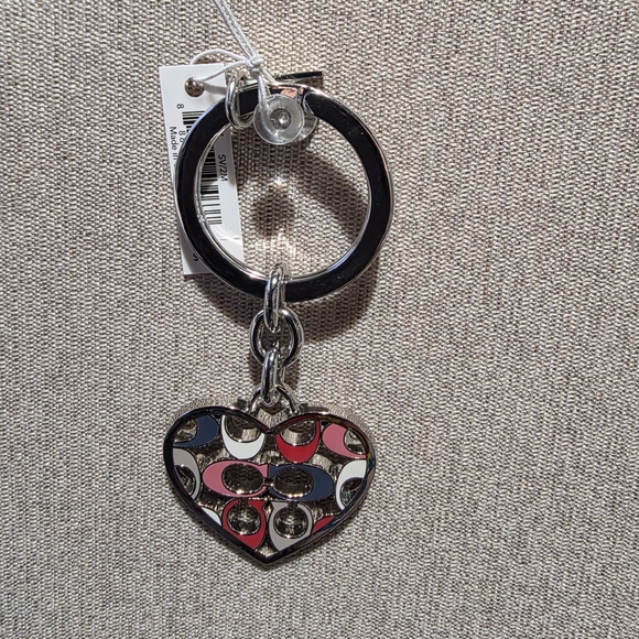 Coach Multicolor Enamel Cutout Signature Heart Keychain NEW - Picture 2 of 4